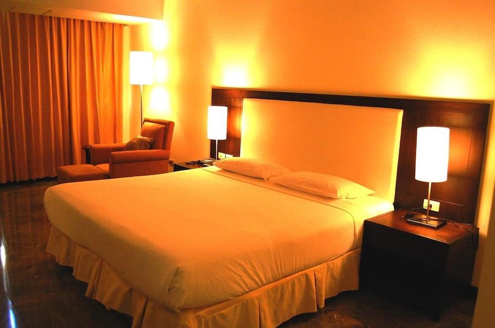 Royal Lanna Hotel Chiang Mai Esterno foto