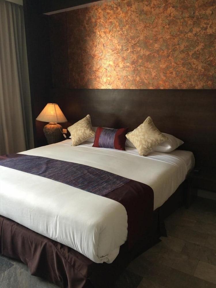 Royal Lanna Hotel Chiang Mai Esterno foto