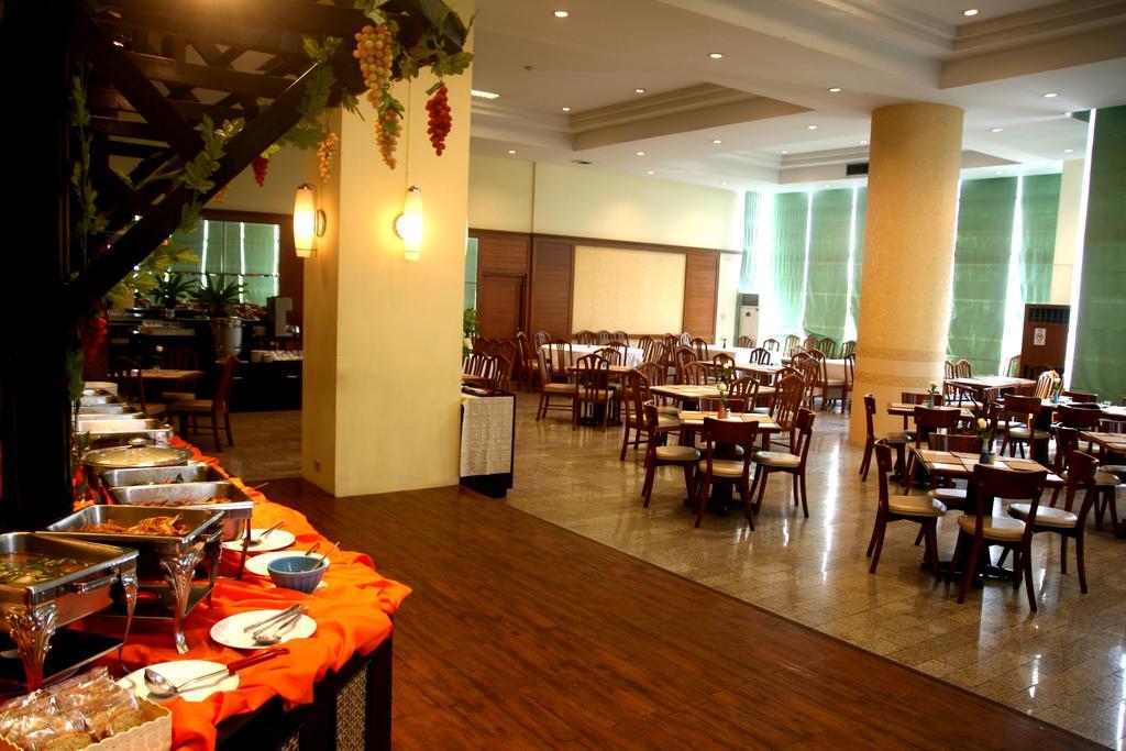 Royal Lanna Hotel Chiang Mai Esterno foto