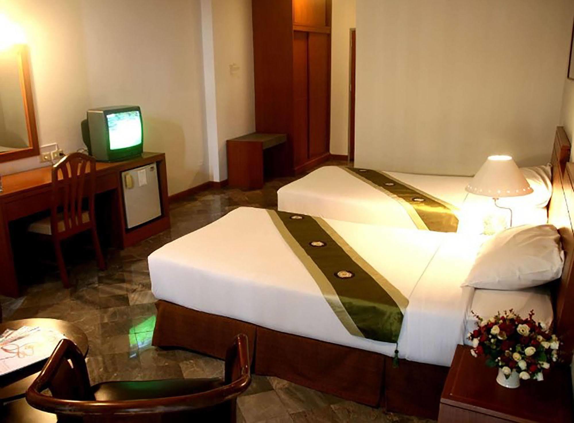 Royal Lanna Hotel Chiang Mai Esterno foto
