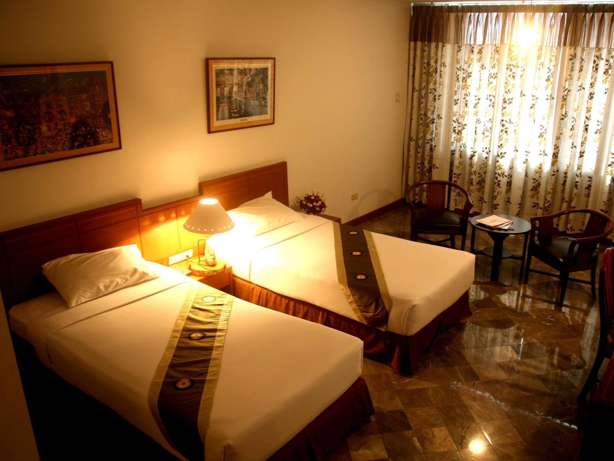 Royal Lanna Hotel Chiang Mai Esterno foto