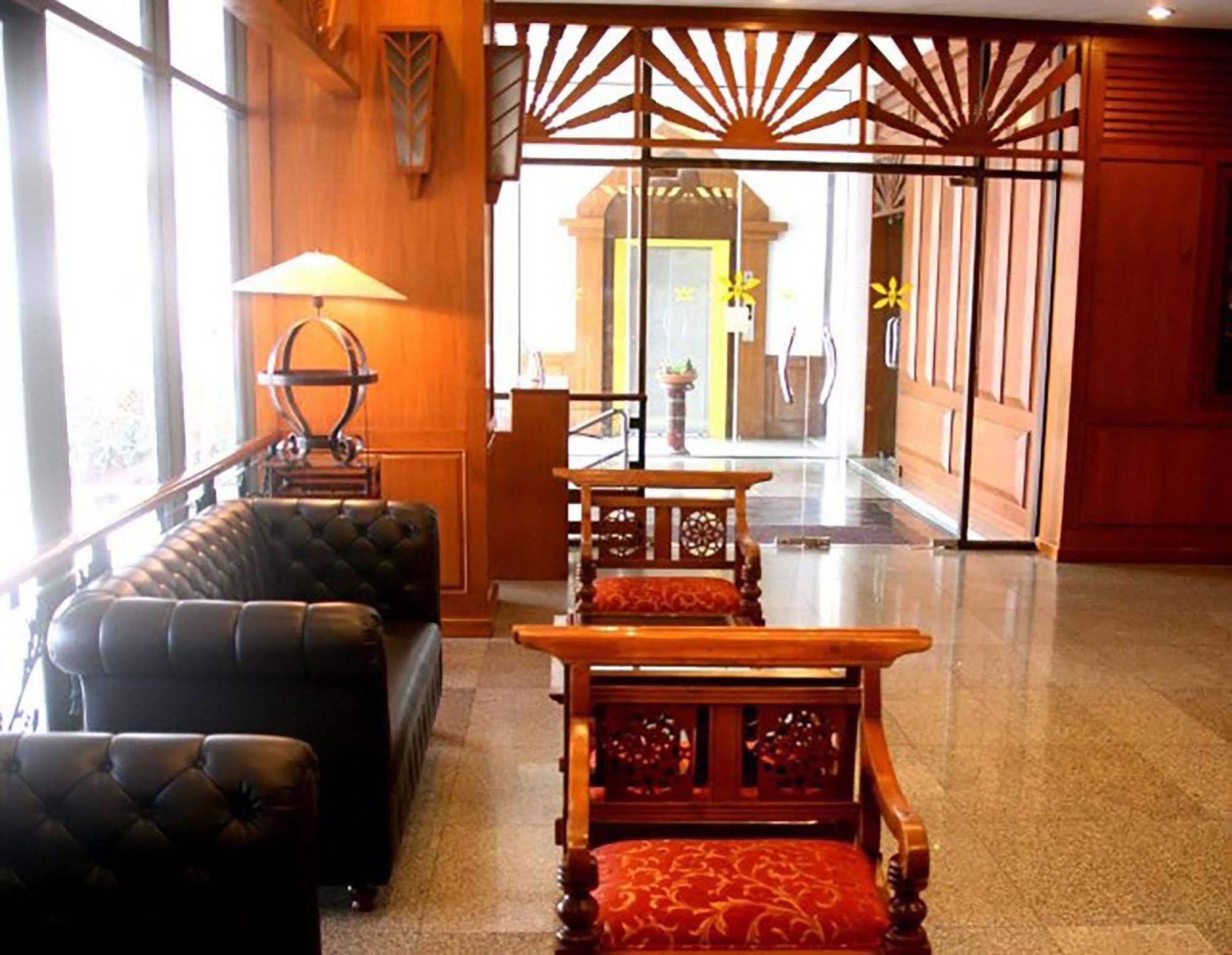 Royal Lanna Hotel Chiang Mai Esterno foto