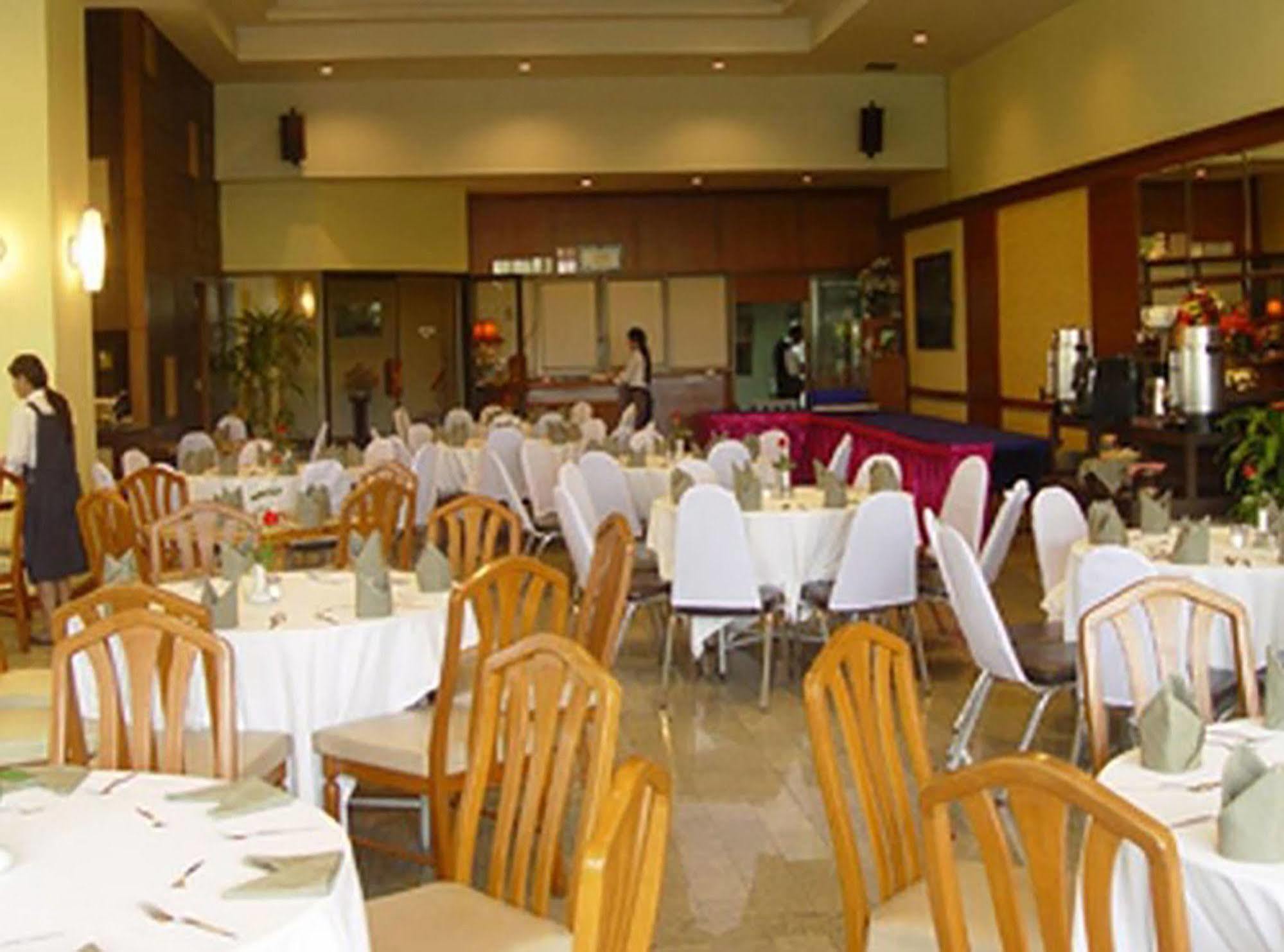 Royal Lanna Hotel Chiang Mai Esterno foto
