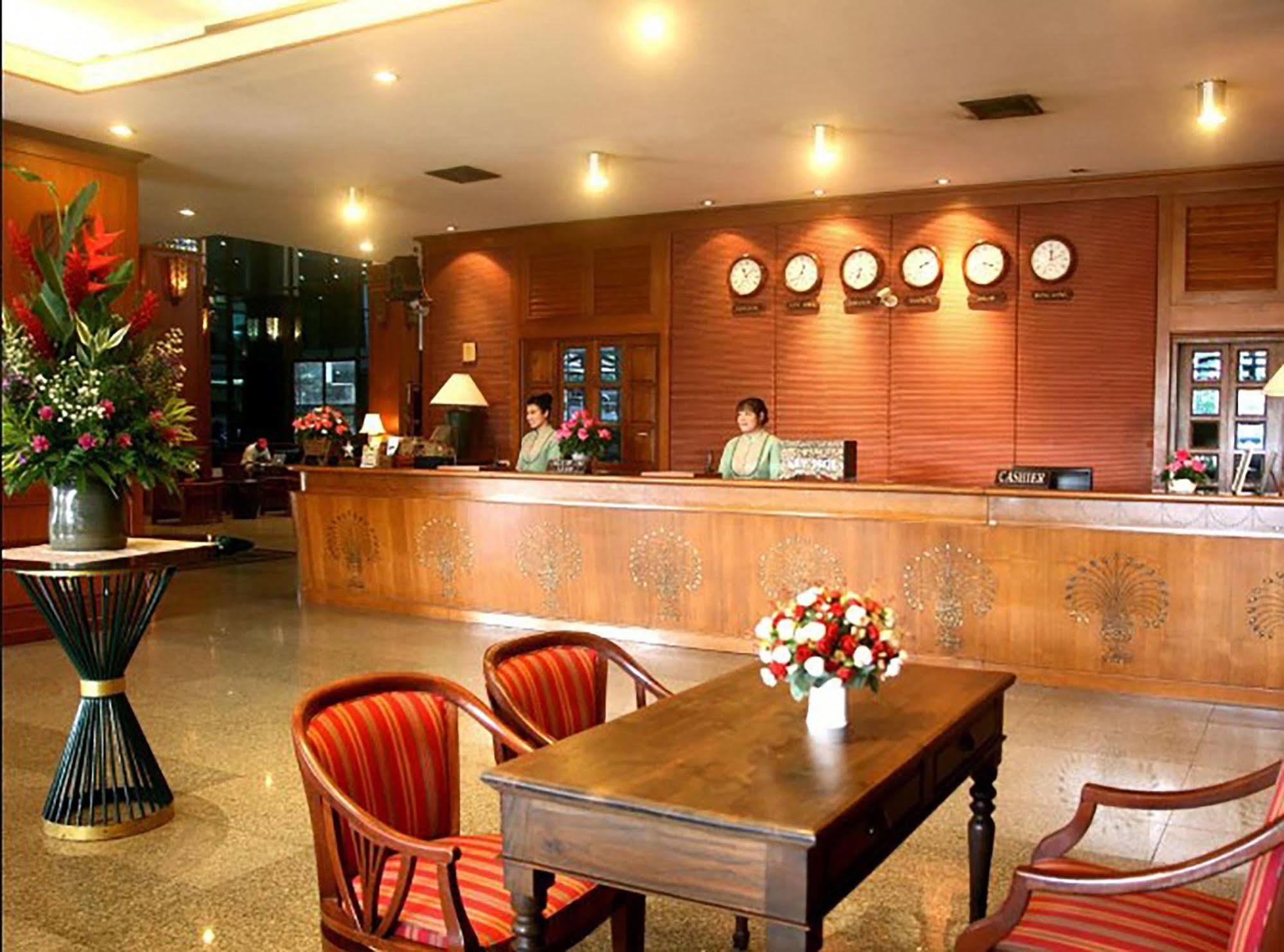 Royal Lanna Hotel Chiang Mai Esterno foto